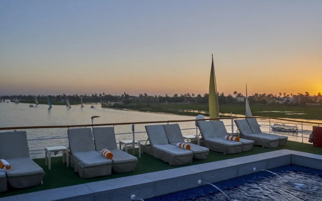 Mövenpick Royal Lily Nile Cruise, Every Monday Four Nights From Luxor, Every Friday Three Nights From Aswan - Including Excursions & Sightseeing
