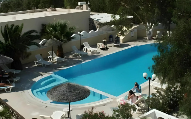 TheArtemis - Perissa Hotel