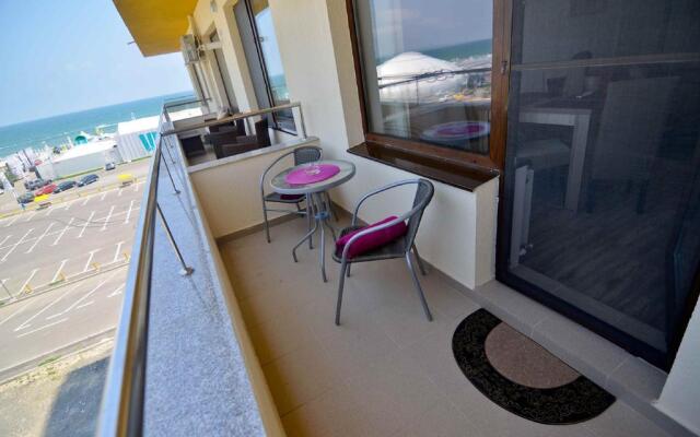 Lux Tropical Garden Apartment Mamaia Nord