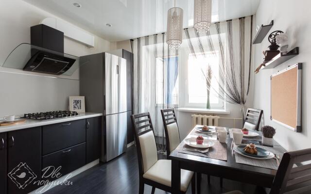 Dve podushki na ul. Respublikanskaya d. 30, kv. 13