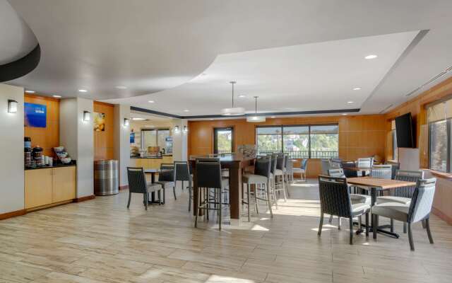 Comfort Suites Stockbridge Atlanta South