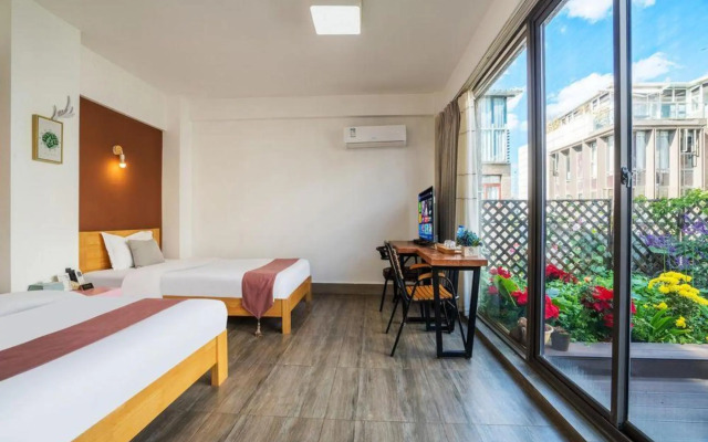 Dianchi Resort Quiet Couet Flyings Theme Inn