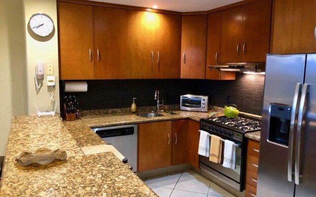 Luxury Condo Romantic Zone-Beach