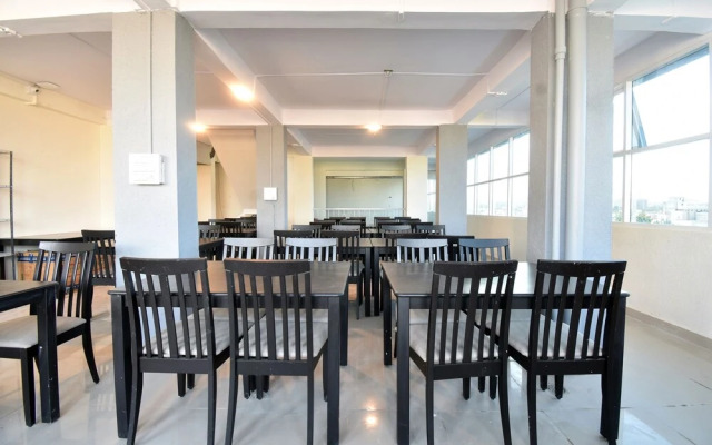 OYO Flagship 37731 Chakan