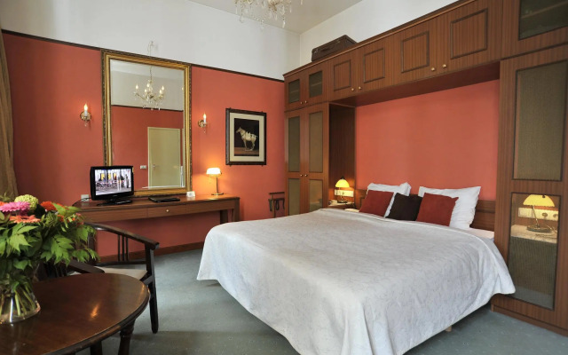 Hotel Mastbosch Breda