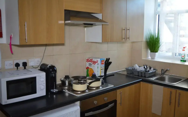 Luxury Apartment - Central Cardiff