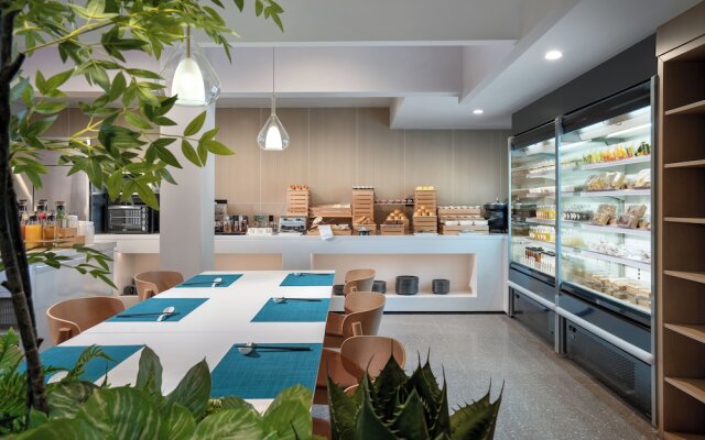 CYBO Station SSAW Shangpin Hotel Luohu Shenzhen