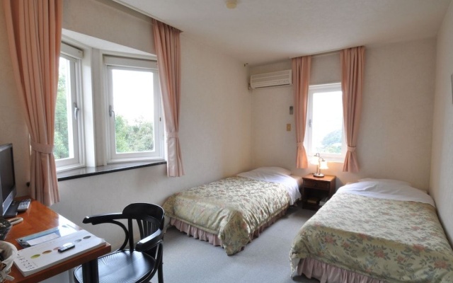 Country Inn The White Marine – Guest Rooms – Tonosho