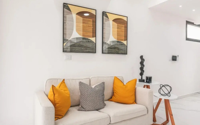 Serene and Modern Apartment w Pool in Cap Cana