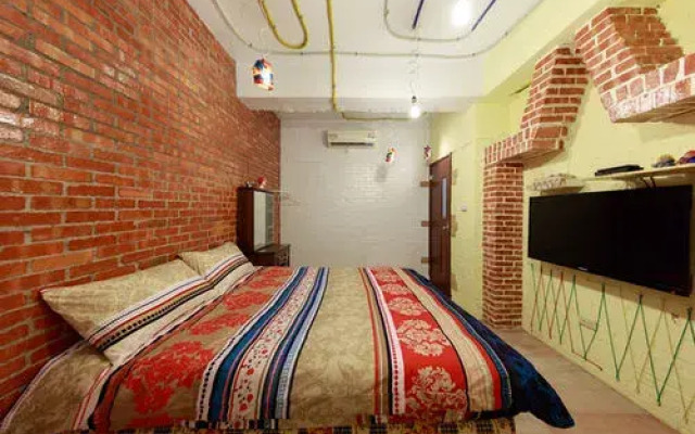 Roaming Ancient Bed and Breakfast