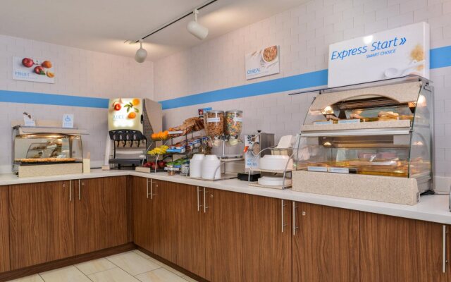 Holiday Inn Express Westley by IHG