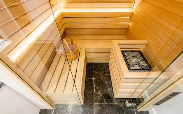 Tualighaker Hues Whg 01