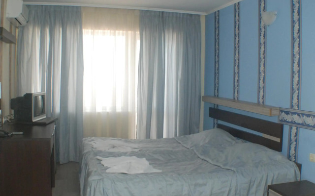 Lotos Hotel