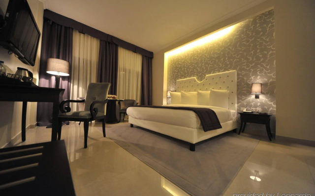 Warwick Il Palazzo Amman Hotel