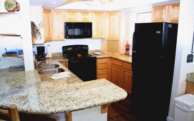 Pinecreek By Peak Property Management