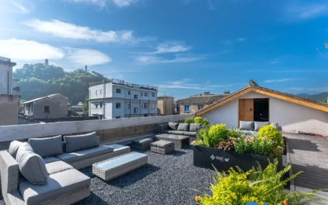 Qian Shan · M⁺ Homestay – Outside – Taizhou