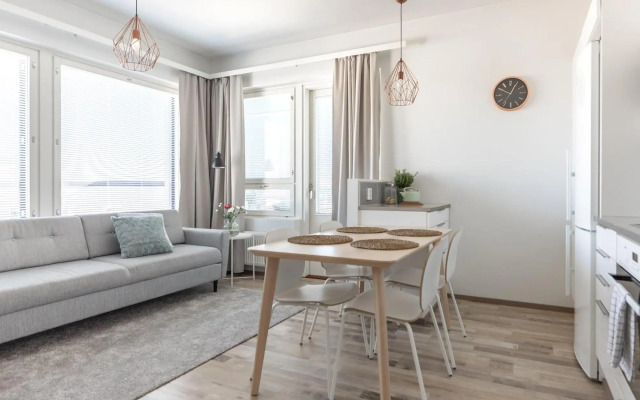 Arctic Penthouse City Suite