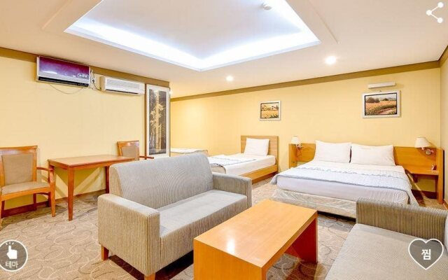 Marco Hotel
