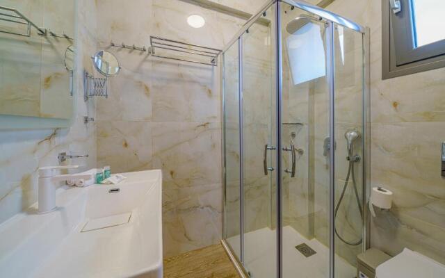 Miroes Suites