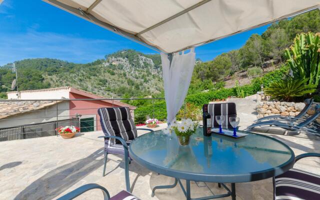 CAL TIO - Chalet With Terrace in Caimari. Free Wifi