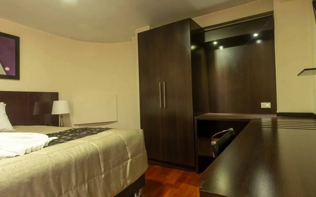 Group House Apart Hotel