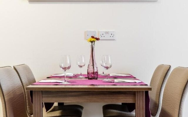Aldgate Commercial House Apartments