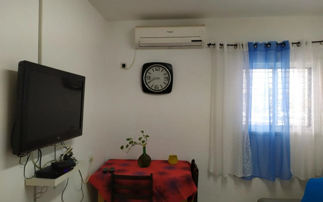 Nelly's Housing Unit