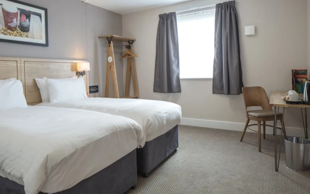 Raven’s Cliff, Motherwell by Marston's Inns