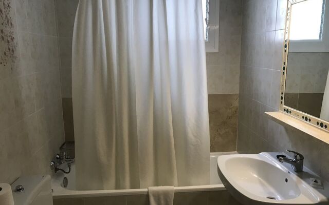 Benavista Estepona - 2 Bed Town House with Pool