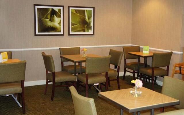 Ramada Columbia Fort Jackson Area