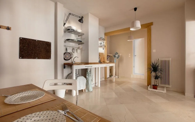 Pretty Riki Apt by halu! Villas