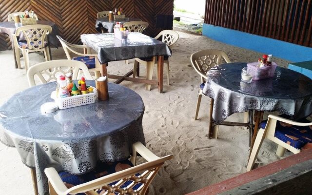 The Sharks Tail Dive Resort