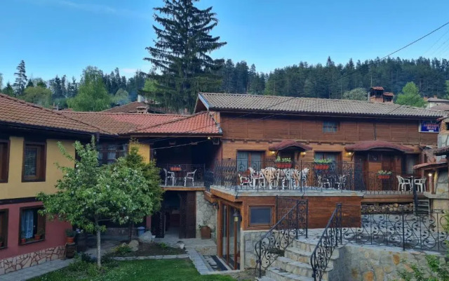 Zlatniyat Telets Guest Rooms