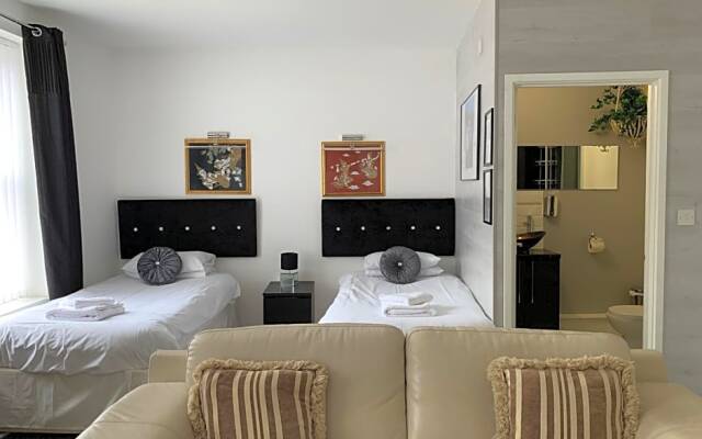 Boars Head Boutique Hotel
