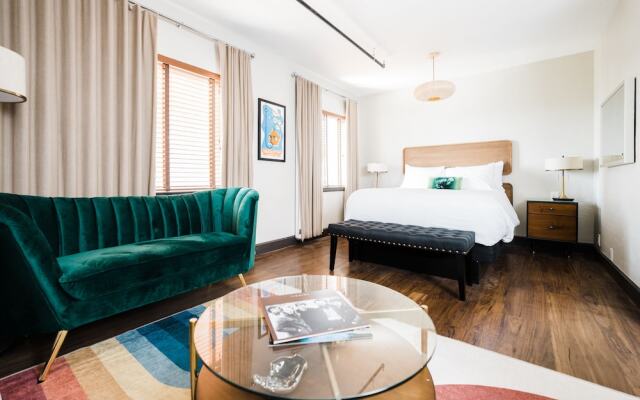 Hotel Crocodile & Crocodile Music Venue