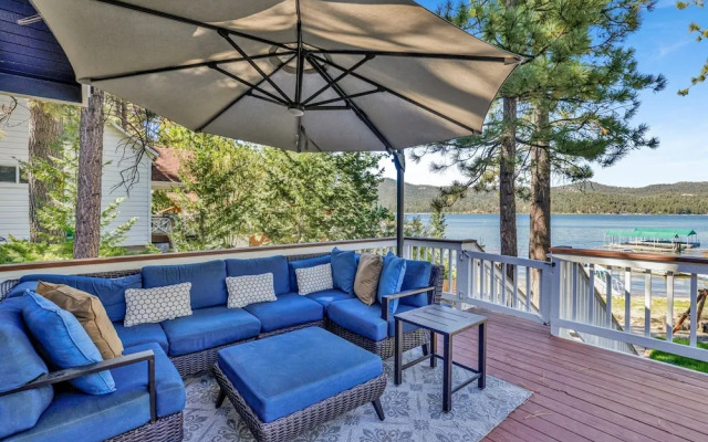 Serenity Cove Lake House #2472 by Big Bear Vacations