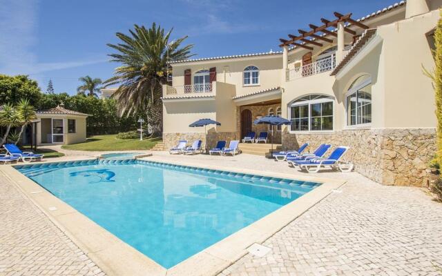 Villa Atlas (AL) in Lagos