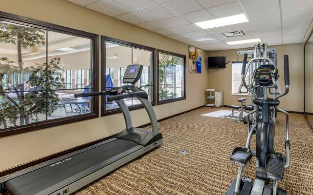 Comfort Inn & Suites Russellville I-40