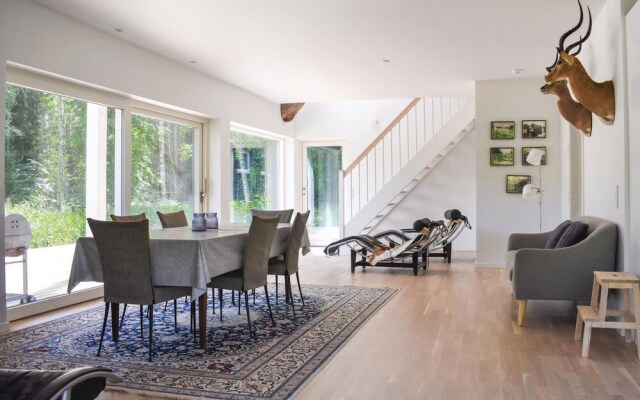 Beautiful Home in Tingsryd With 4 Bedrooms, Jacuzzi and Wifi