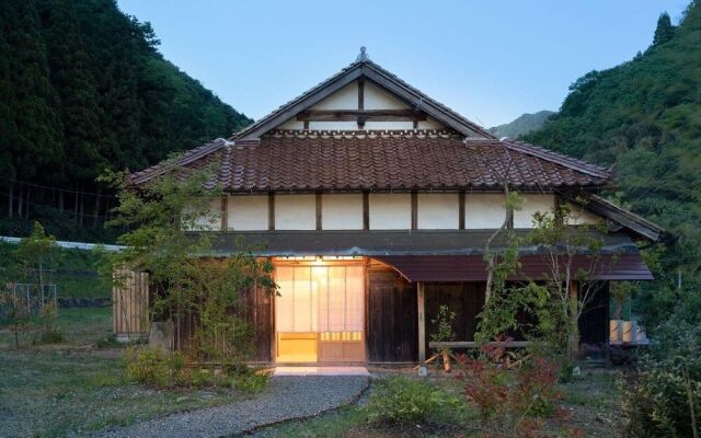 Hinui Hitohi Yasudatei