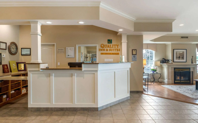 Quality Inn & Suites Amsterdam