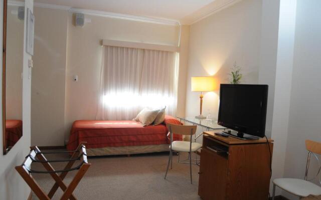 Parra Hotel & Suites