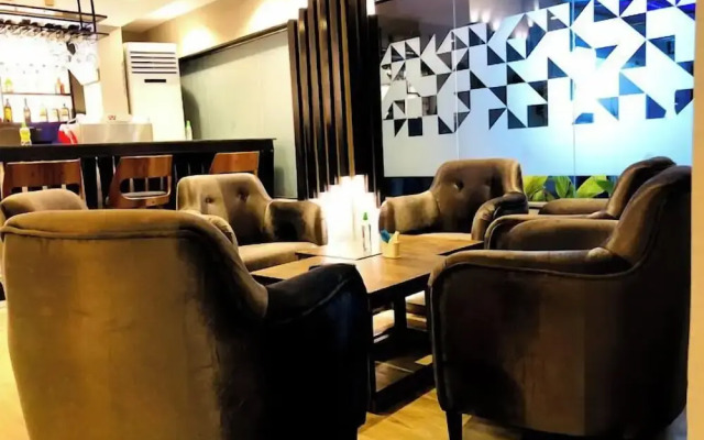 Riviera Luxury Boutique Hotel