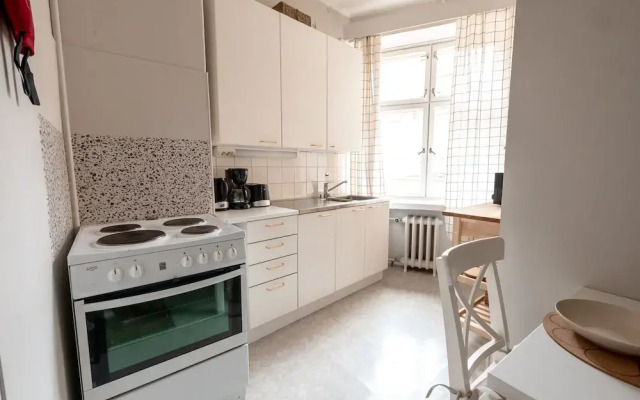 2ndhomes Bright & Spacious 5BR Apartment