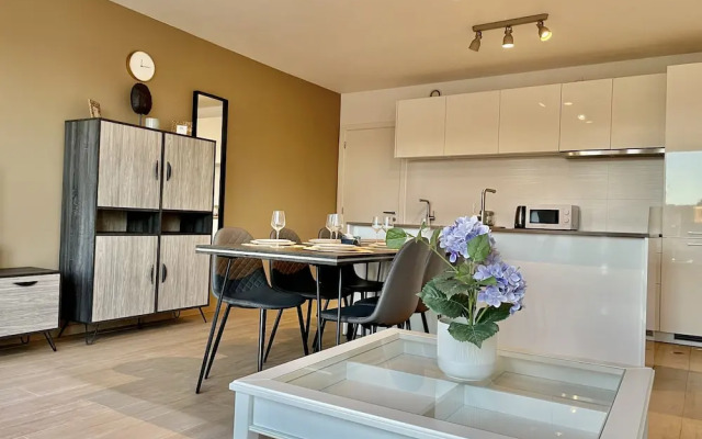 One Lux Stay near Diamond District