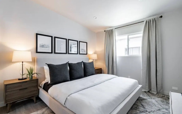 The Rosemont II - La Jolla Luxury