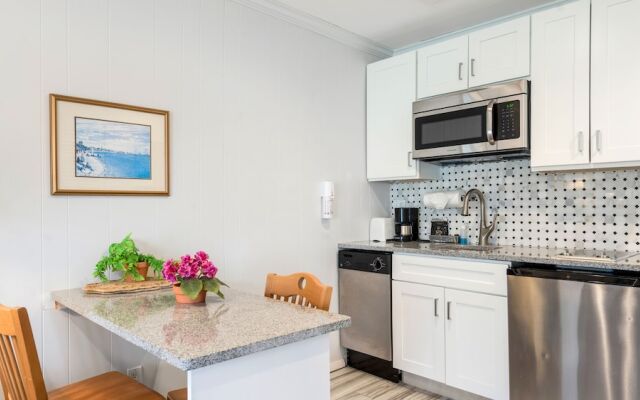 East Hampton House Resort