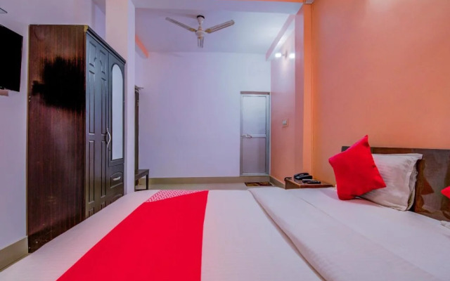 Hotel Deshbandhu By OYO Rooms