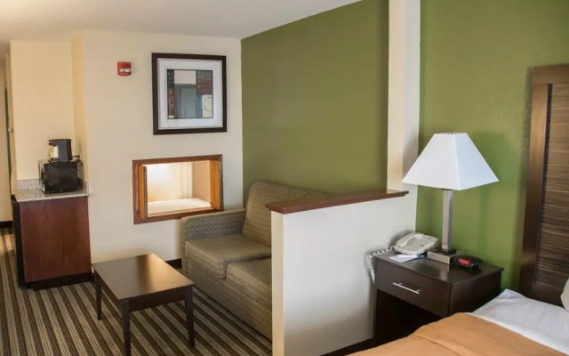 Quality Inn & Suites Loves Park