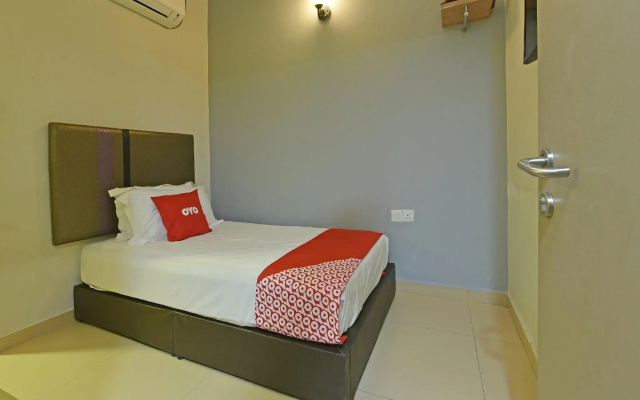 Oyo 89442 24 Seven Hotel